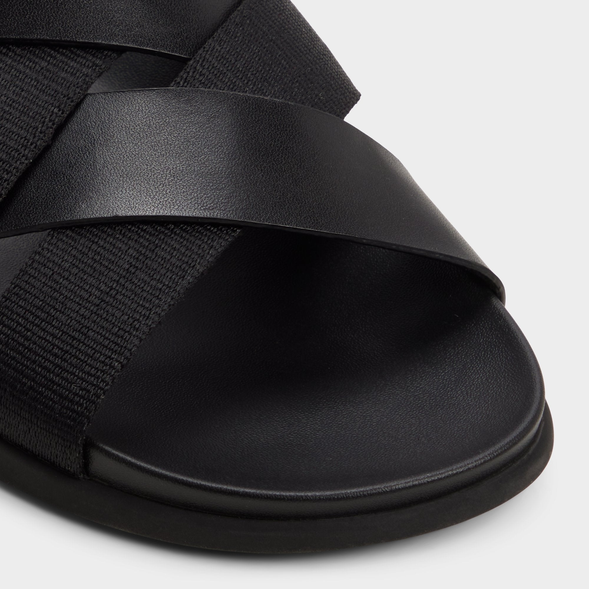 Florian in Black - Slide sandal | Aldo online