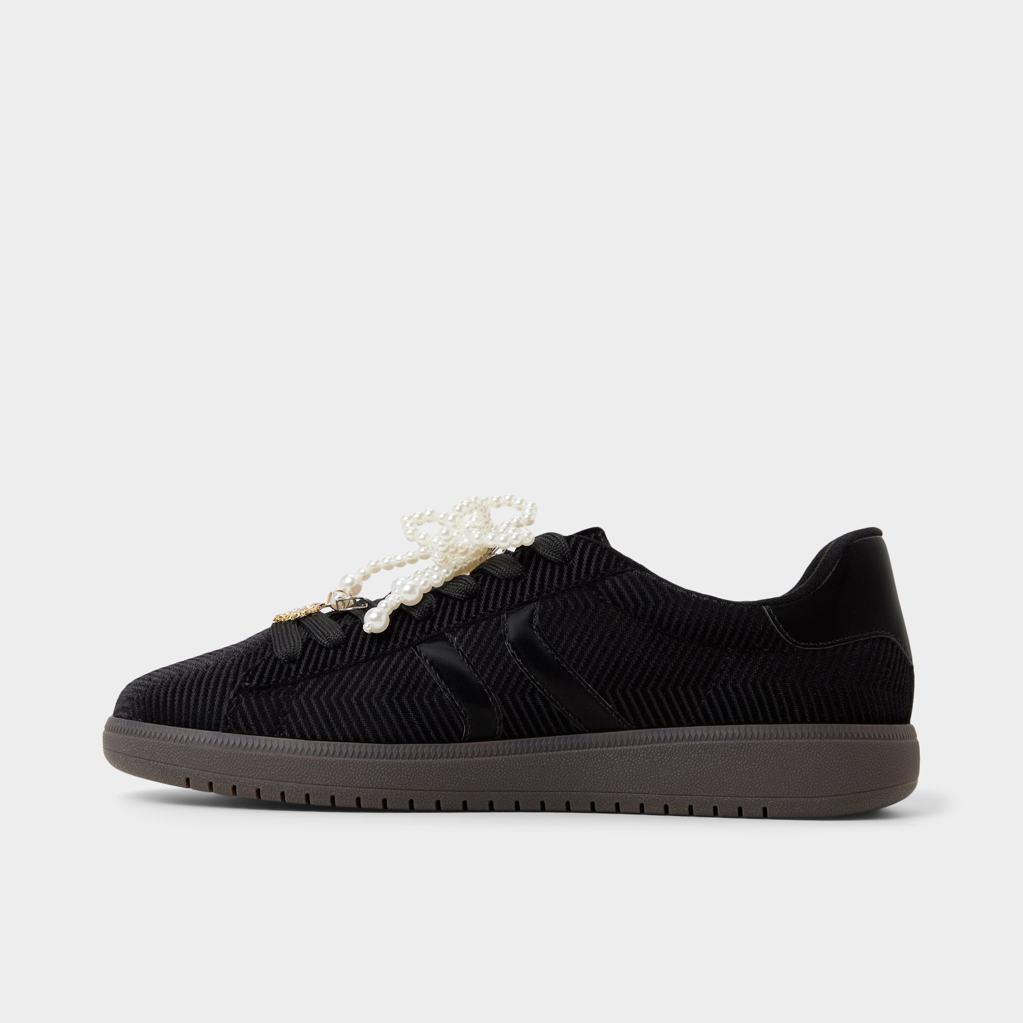Chicsneaker2 in Black Black - Low top sneaker, Cup sole | Aldo online