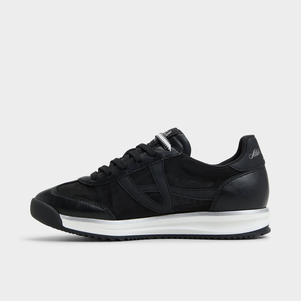 Stepcount Black Women's Low top sneakers - Jogger sneaker, Jogger sole | Aldo on sale