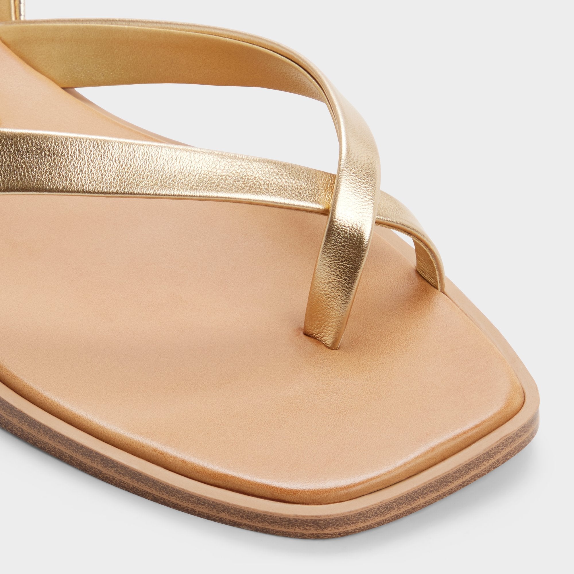 Daressi in Gold - Flat sandal | Aldo for sale