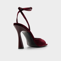 Alisonn in Bordo -  | Aldo sale