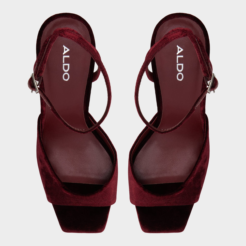 Alisonn in Bordo -  | Aldo sale