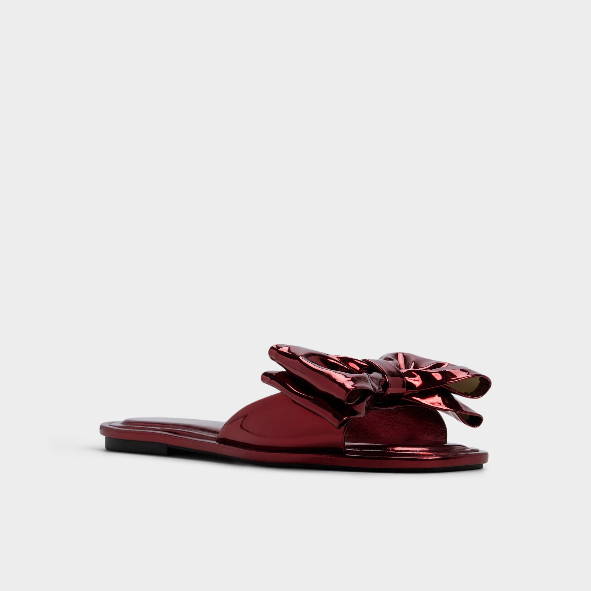 Bowetta in Medium Red - Slide sandal | Aldo outlet