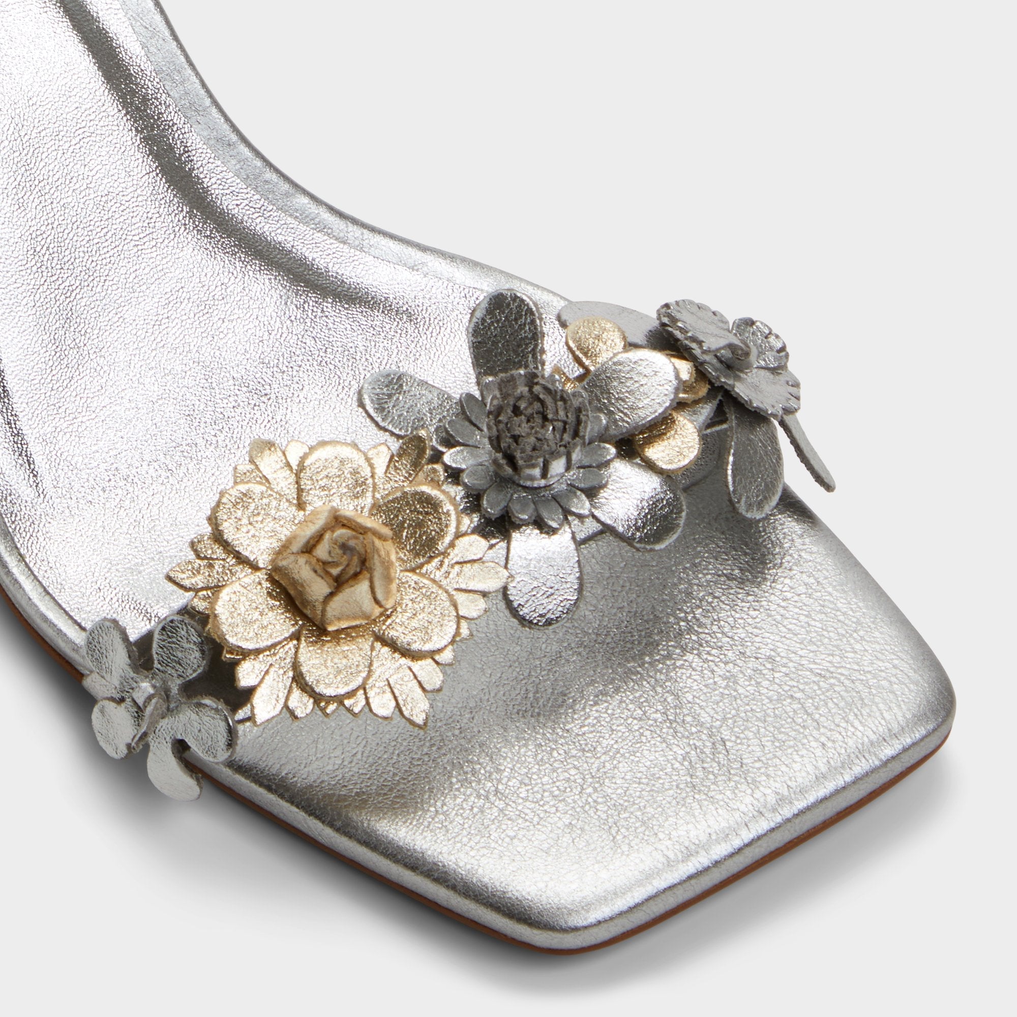 Fiorela Metallic Multi Women's Strappy sandals - Strappy heeled sandal | Aldo outlet