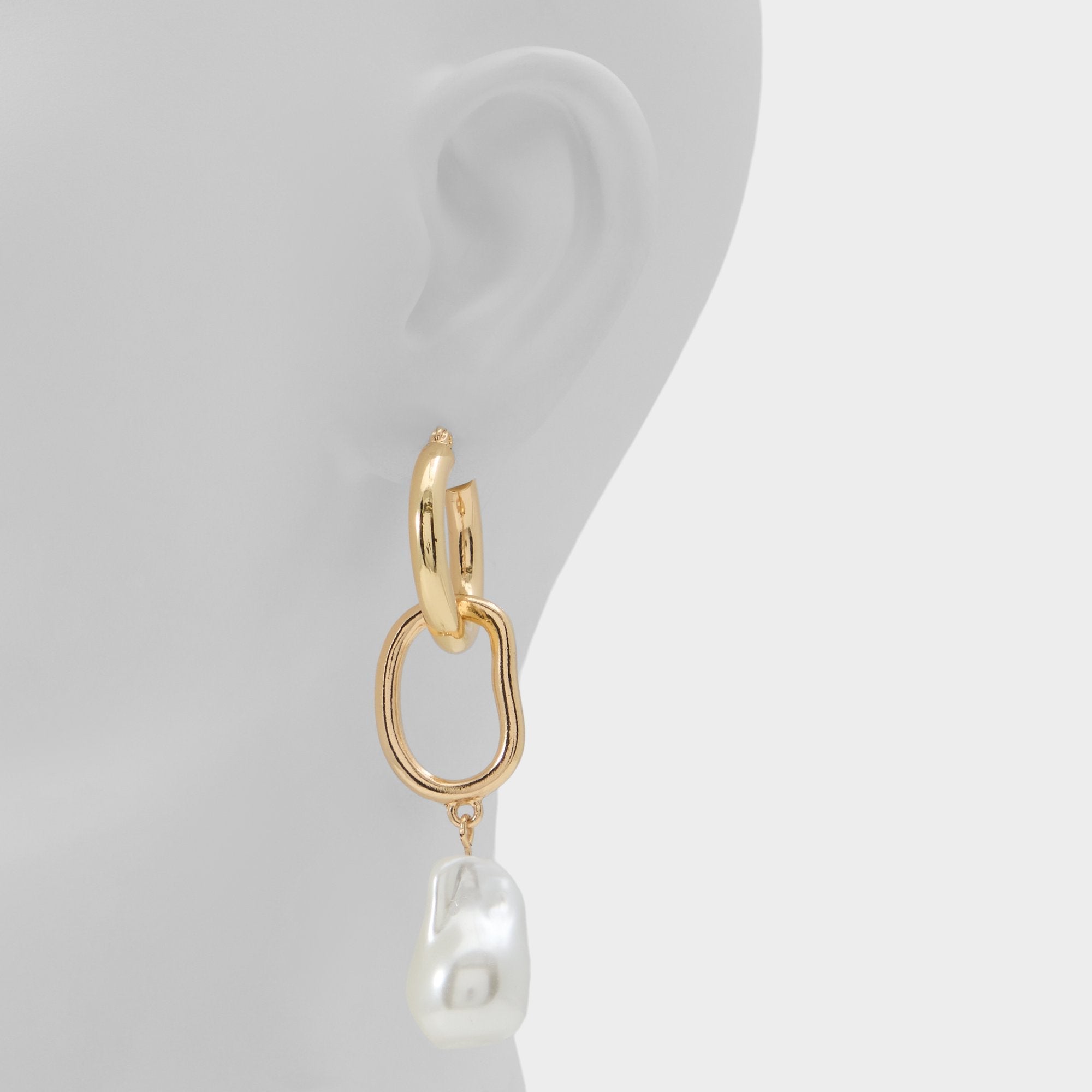 Sloanne in Gold - Hoop earrings | Aldo on sale
