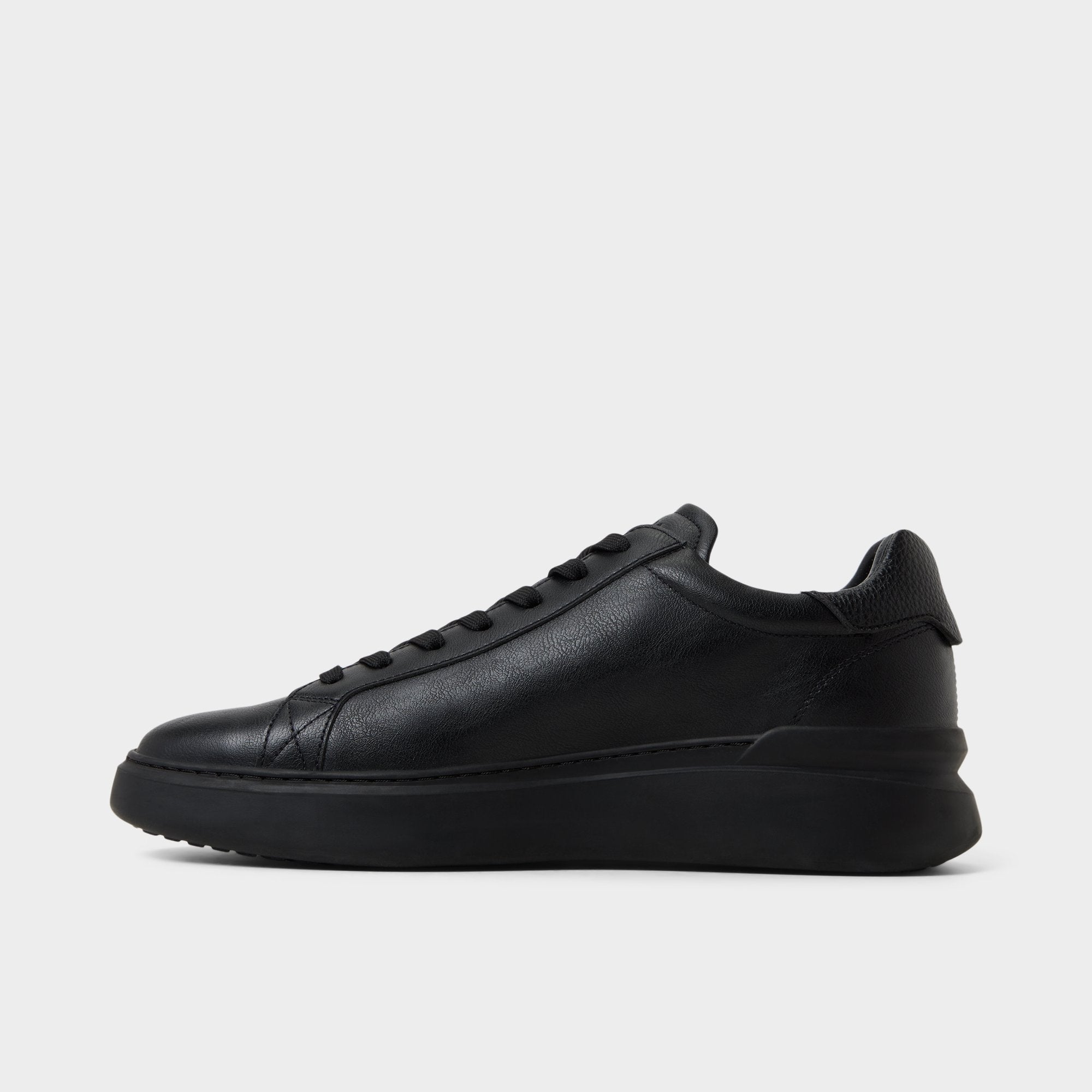 Toddy in Black Black 14134996 - Low top sneaker | Aldo online